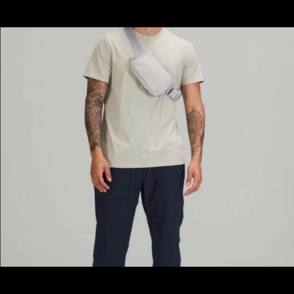 LULULEMON EVERYWHERE BELT BAG - Picture 12 of 15